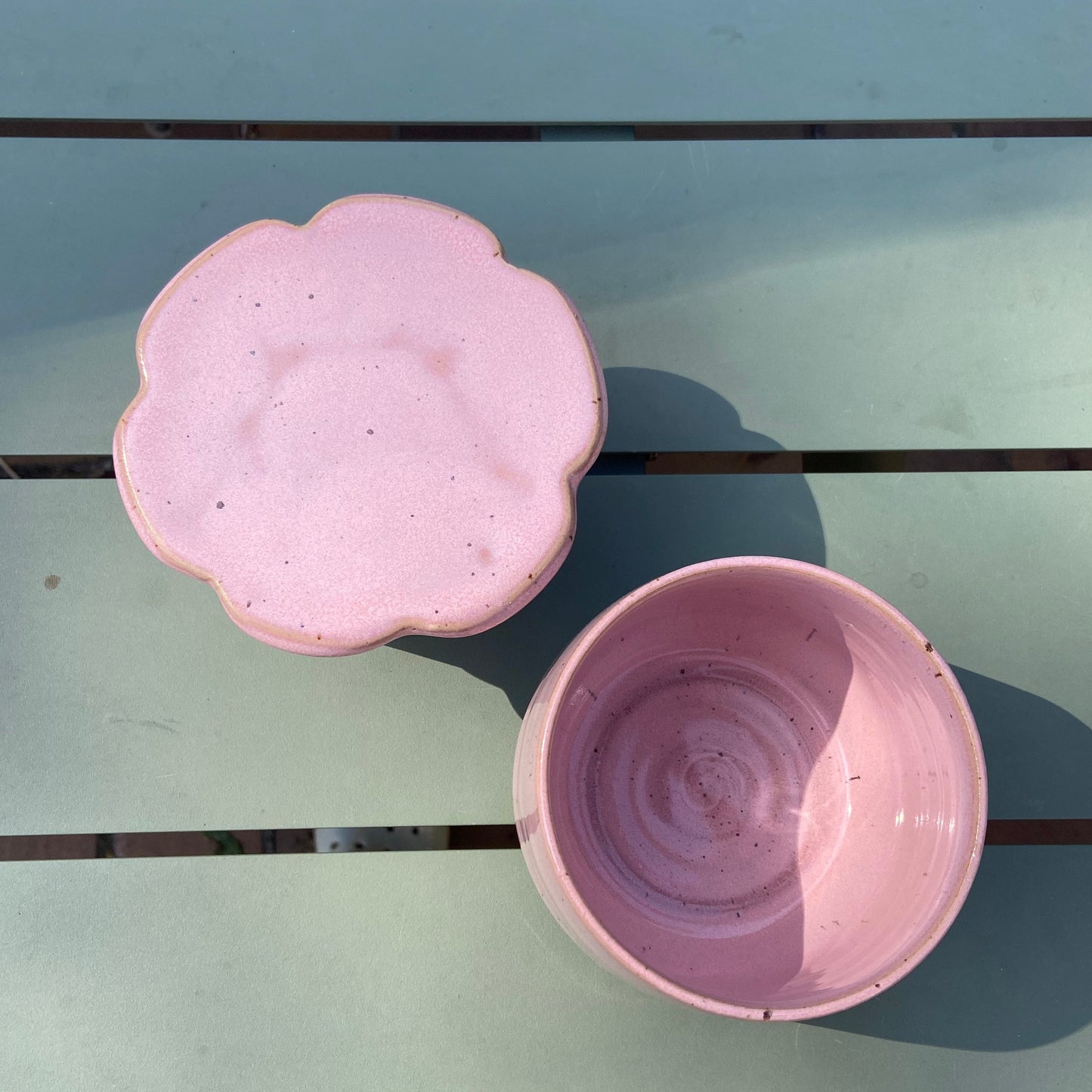 Butter Bloomie rosa Französische Butterdose Keramik Studio Moki