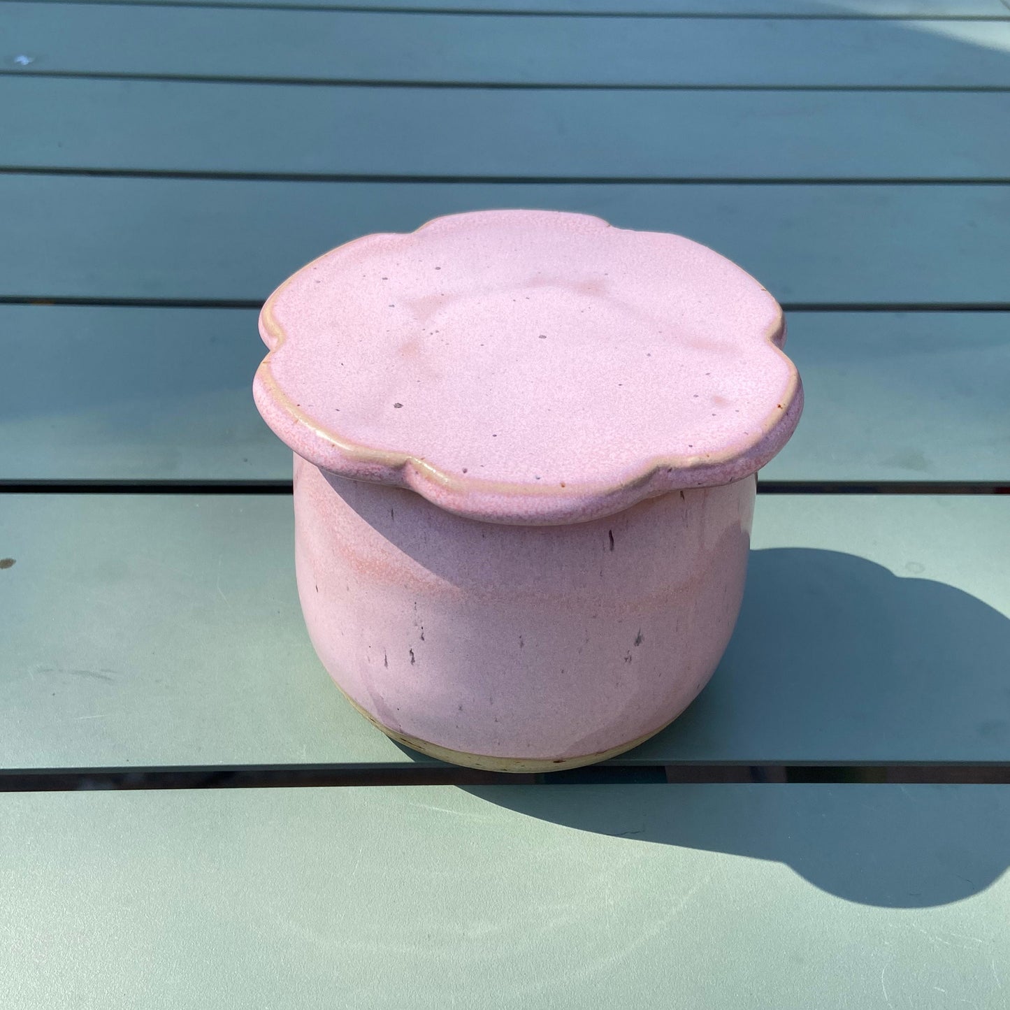 Butter Bloomie rosa Französische Butterdose Keramik Studio Moki