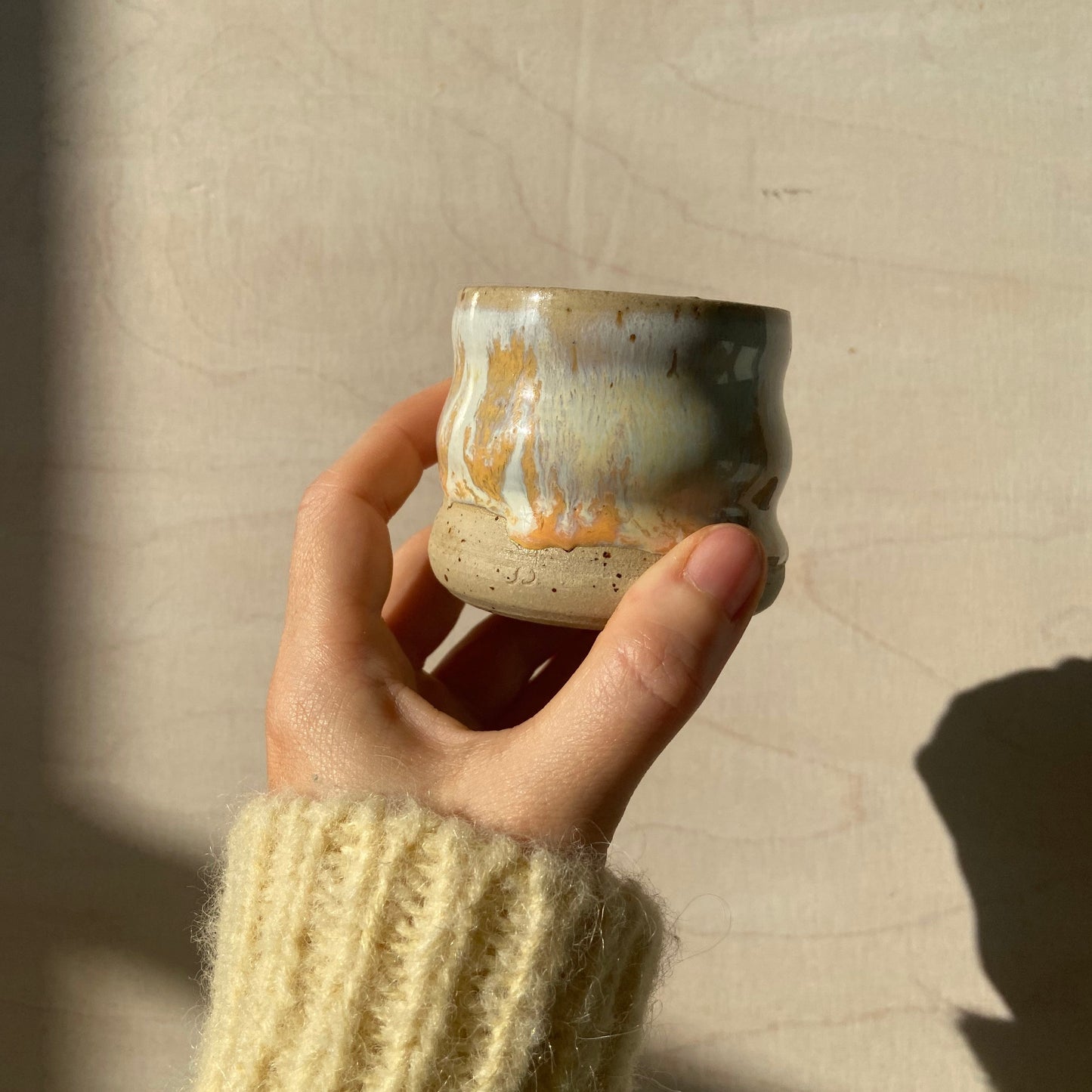 Peachy Wavie Espresso Becher