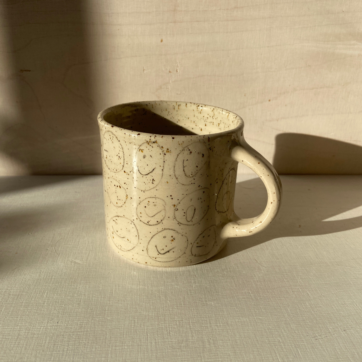 Smilley Tasse Keramik Studio Moki