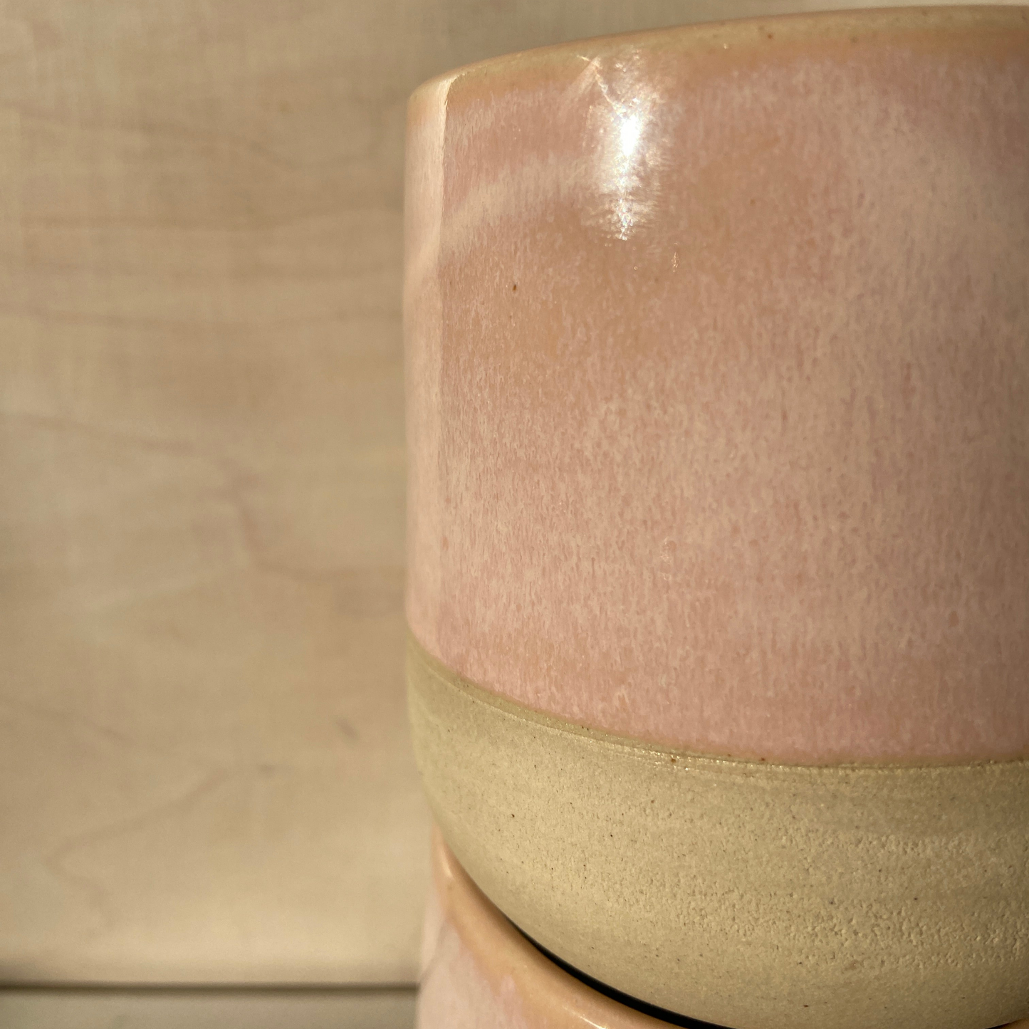 Strawberry Nude Rosa Keramik Becher Studio Moki.