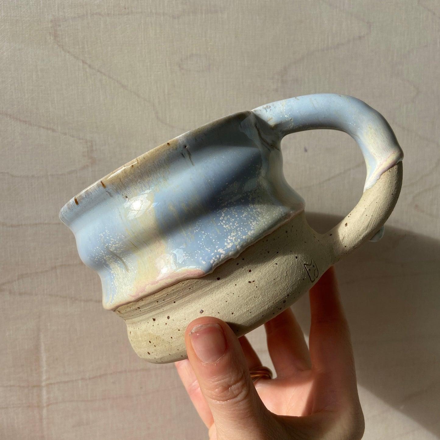 Wavie Tasse Keramik handgefertigt unikat Kaffee Tee Sunset hellblau rosa online kaufenWavie Tasse Keramik handgefertigt unikat Kaffee Tee Sunset hellblau rosa online kaufen
