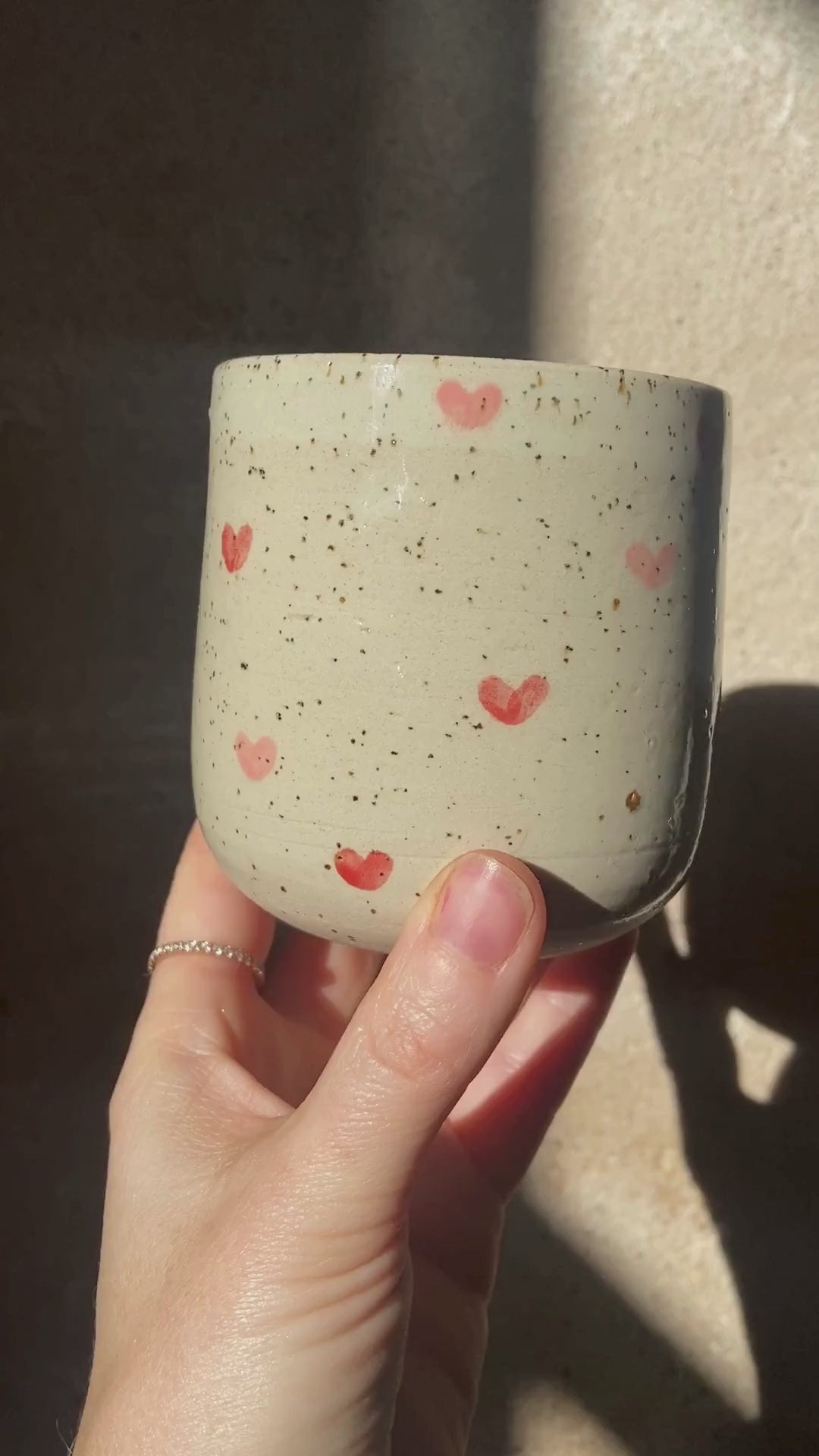 Keramik Becher Herzen Muttertagsgeschenk Limitiert Geschenk Handgefertigt Shop Online Studio Moki