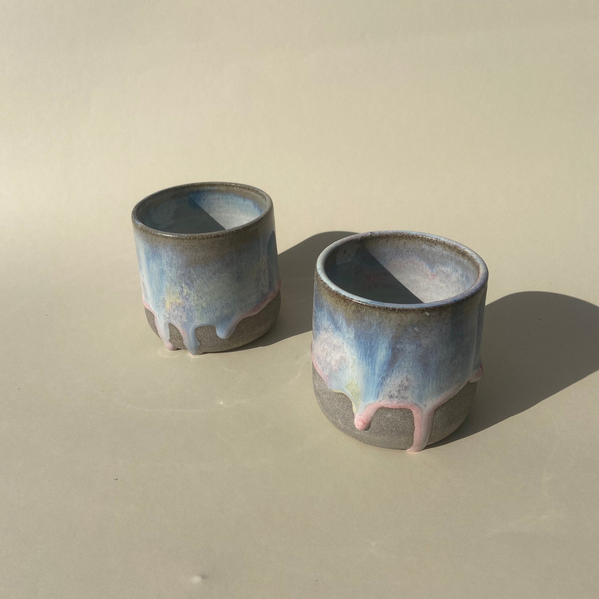 Drippy Universe Becher Studio Moki Keramik Unikat