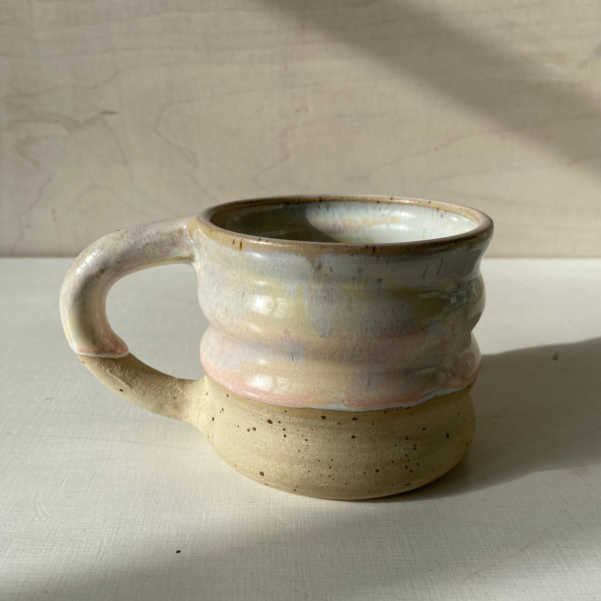 Wavie Tasse Keramik handgefertigt unikat Kaffee Tee Icecream pastell rosa online kaufen