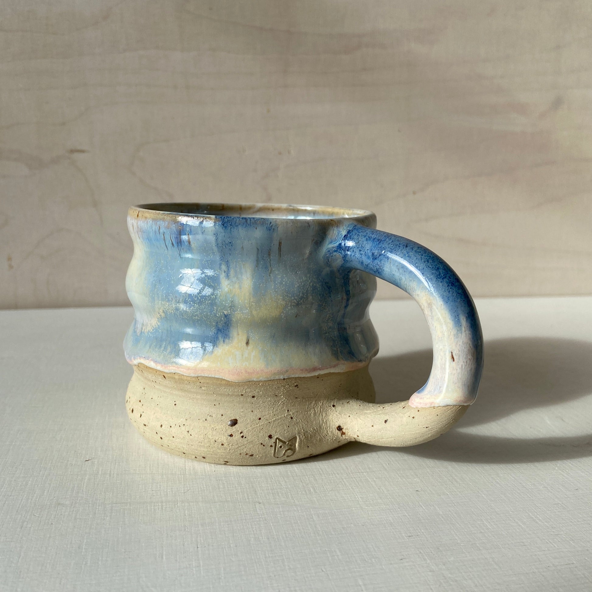 Wavie Tasse Keramik handgefertigt unikat Kaffee Tee Kandinsky dunkelblau rosa online kaufen